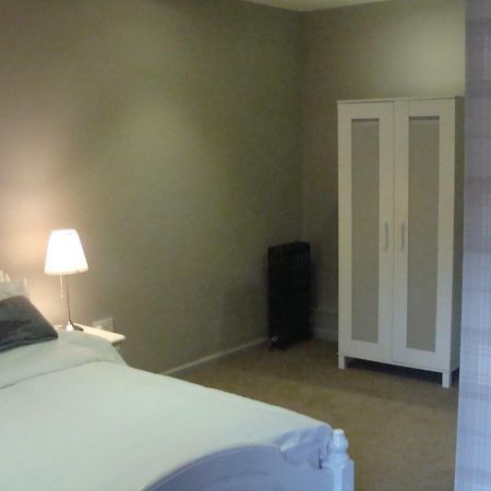 Riggend Farm Bed And Breakfast Airdrie Bagian luar foto