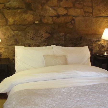 Riggend Farm Bed And Breakfast Airdrie Bagian luar foto