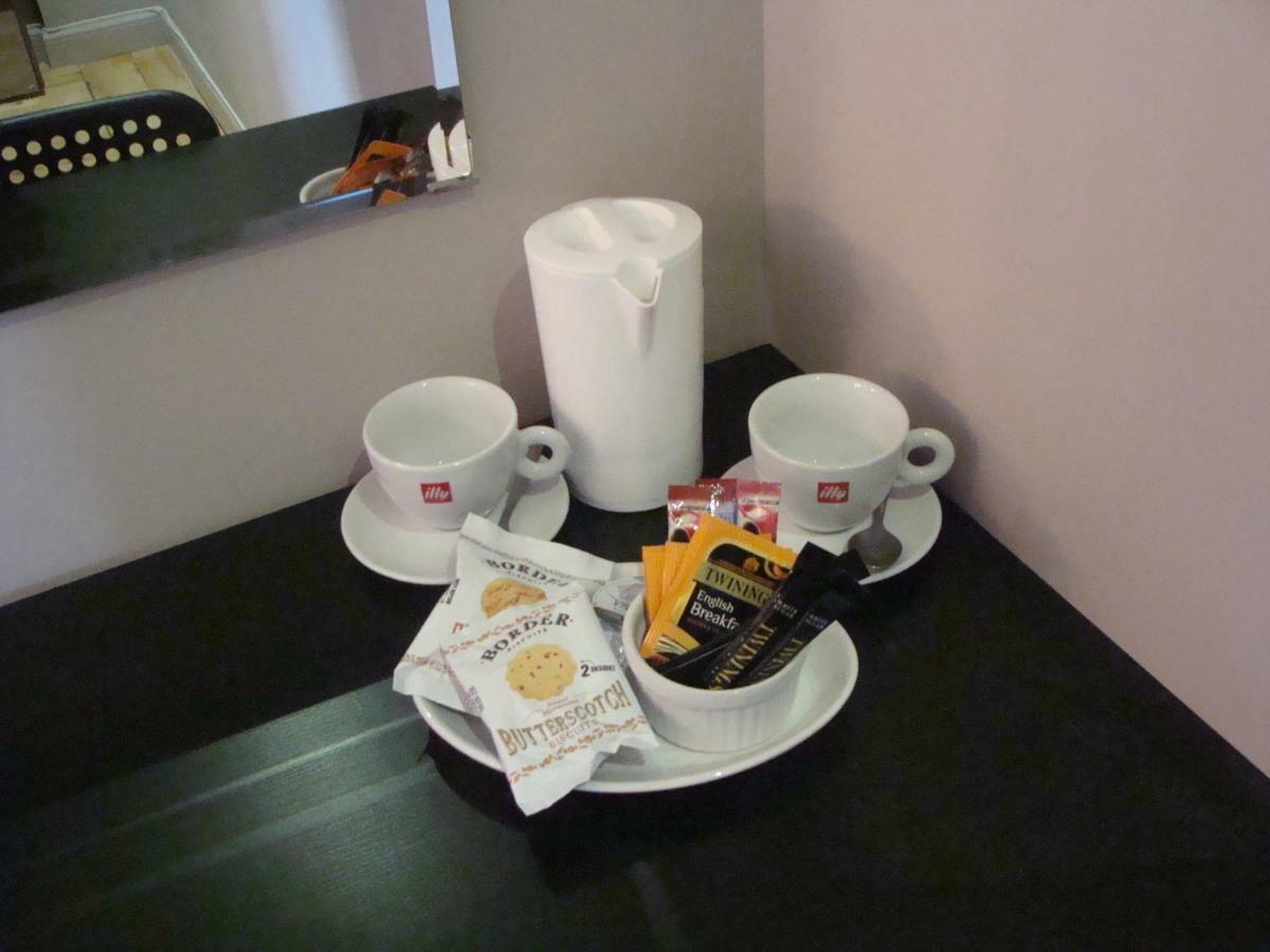 Riggend Farm Bed And Breakfast Airdrie Bagian luar foto